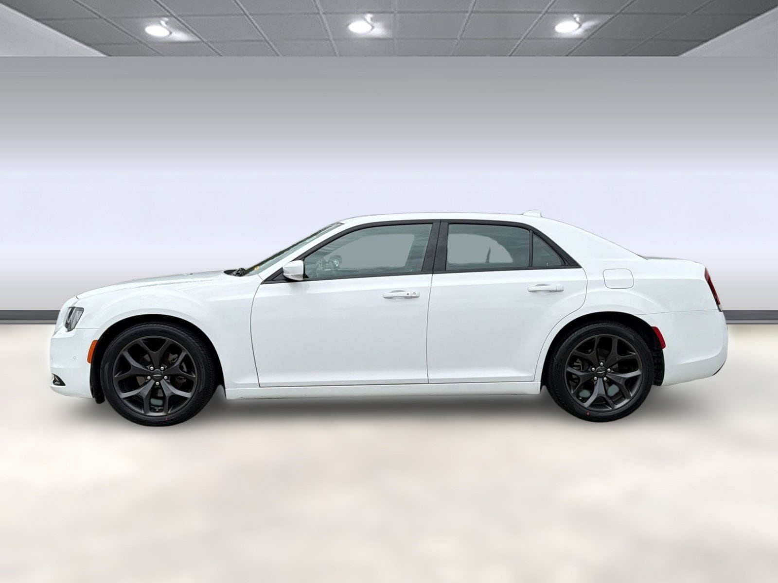chrysler 300 2023 2C3CCABG1PH637056 image