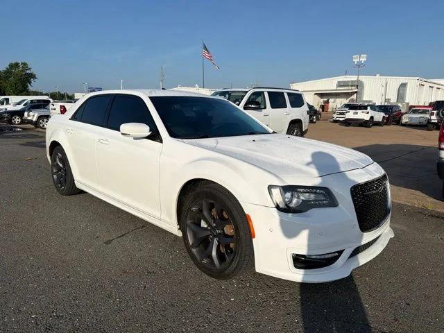 chrysler 300 2023 2C3CCADG8PH520121 image chrysler 300 2023 2C3CCADG8PH520121 image