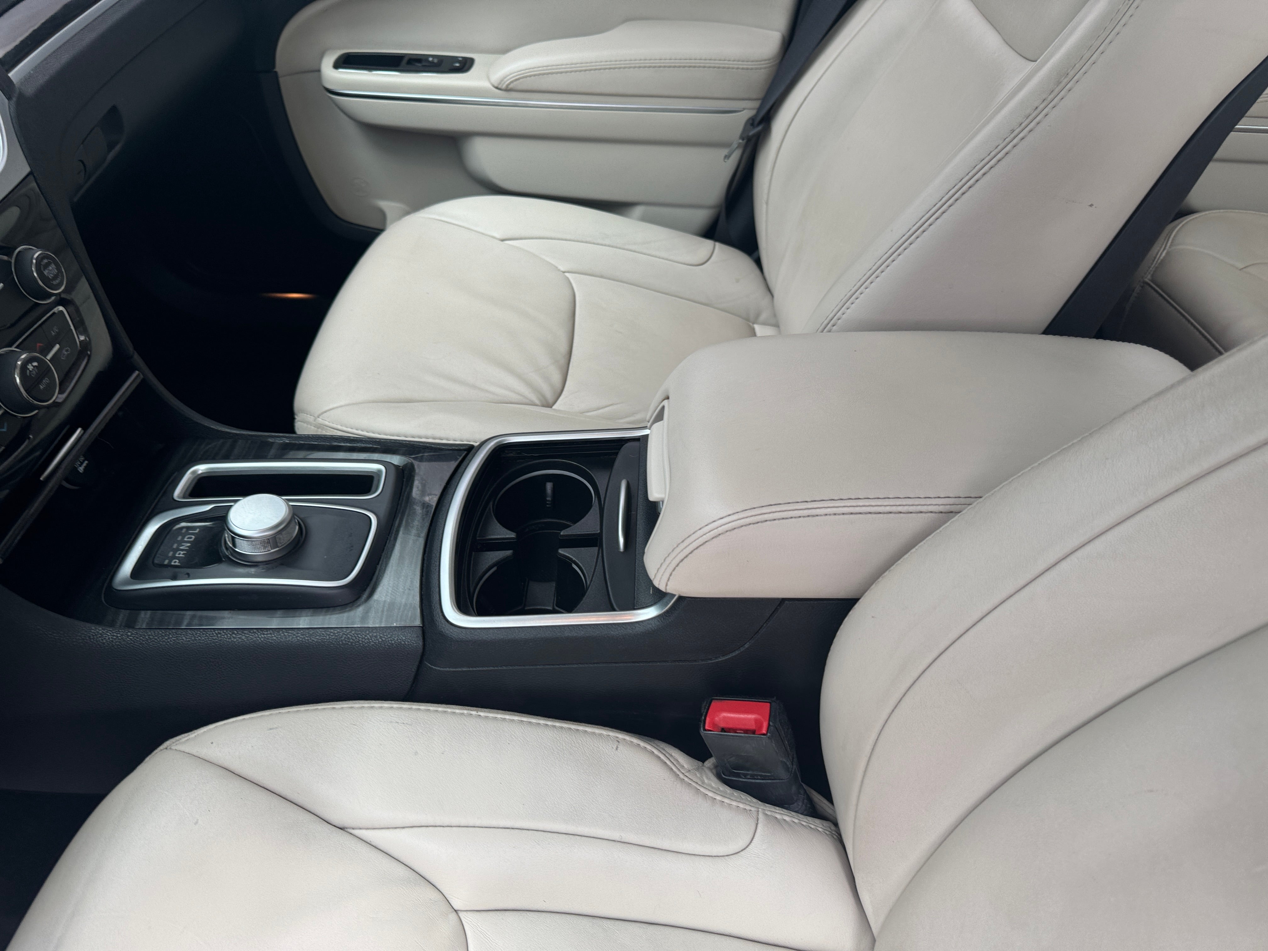 chrysler 300 2016 2C3CCAAG3GH141306 image chrysler 300 2016 2C3CCAAG3GH141306 image