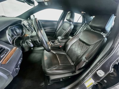 chrysler 300 2019 2C3CCAPT3KH698634 image chrysler 300 2019 2C3CCAPT3KH698634 image