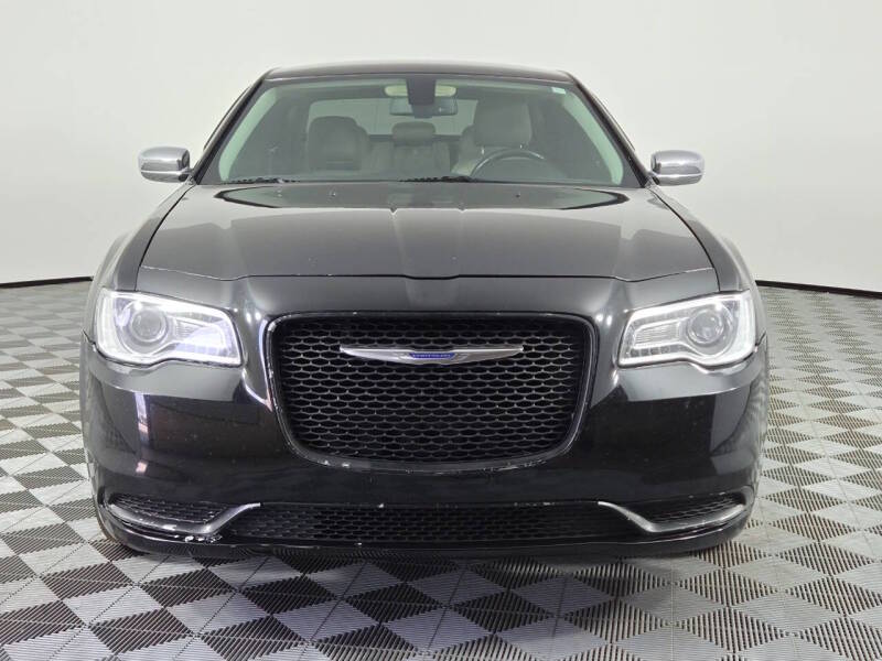 chrysler 300 2019 2C3CCAAG9KH555893 image