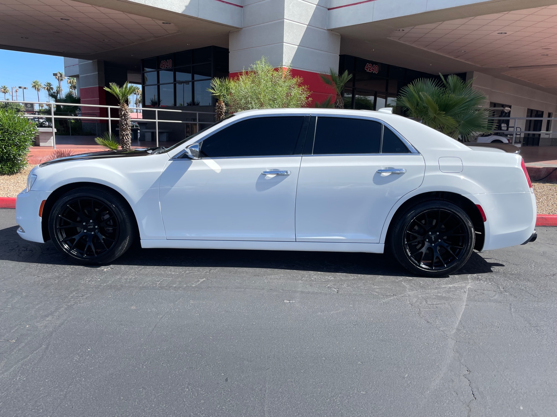 chrysler 300 2019 2C3CCAEG2KH631349 image chrysler 300 2019 2C3CCAEG2KH631349 image