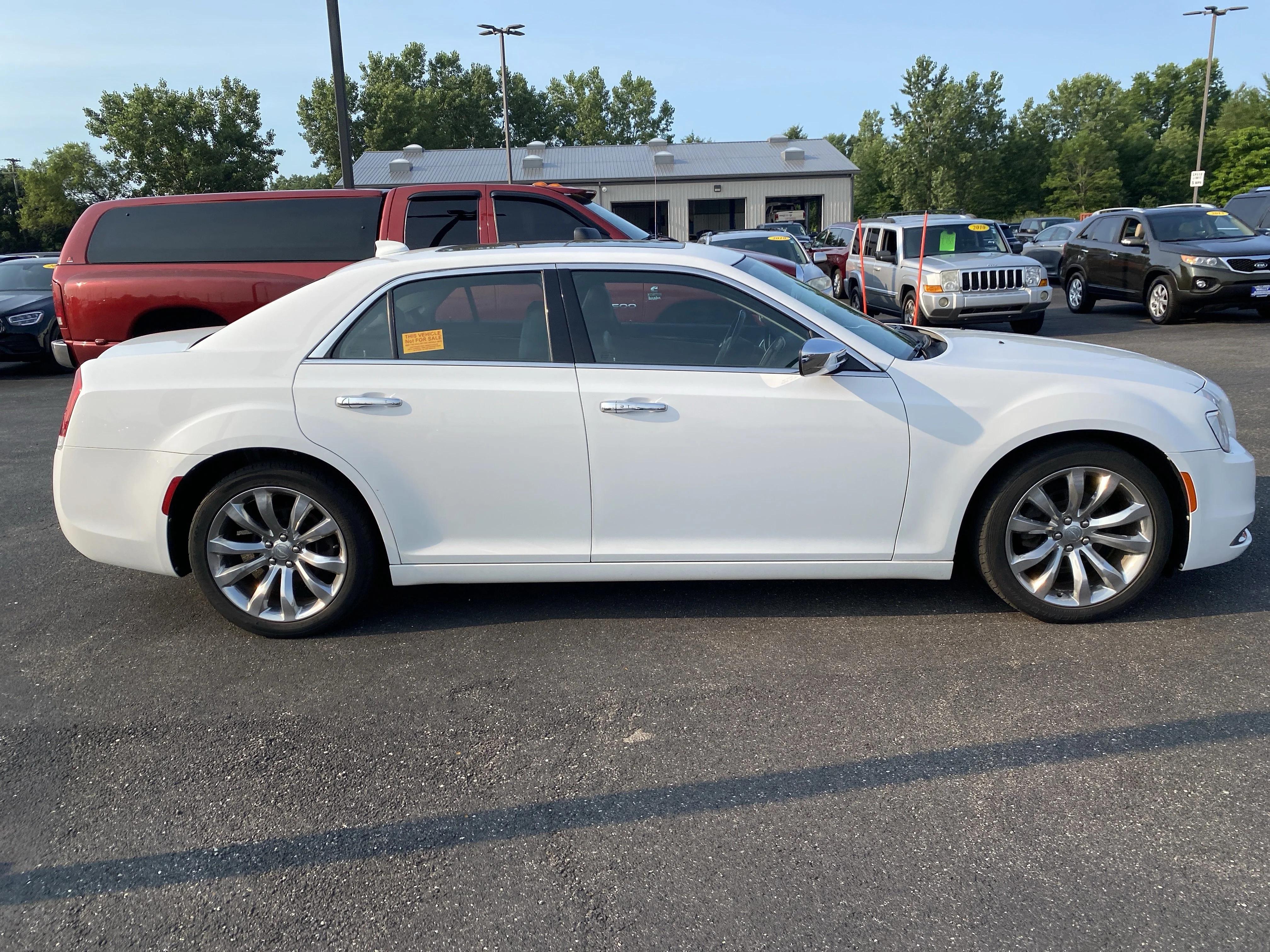 chrysler 300 2019 2C3CCAEG2KH609822 image chrysler 300 2019 2C3CCAEG2KH609822 image