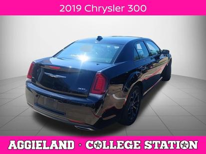 chrysler 300 2019 2C3CCAGG0KH659244 image chrysler 300 2019 2C3CCAGG0KH659244 image