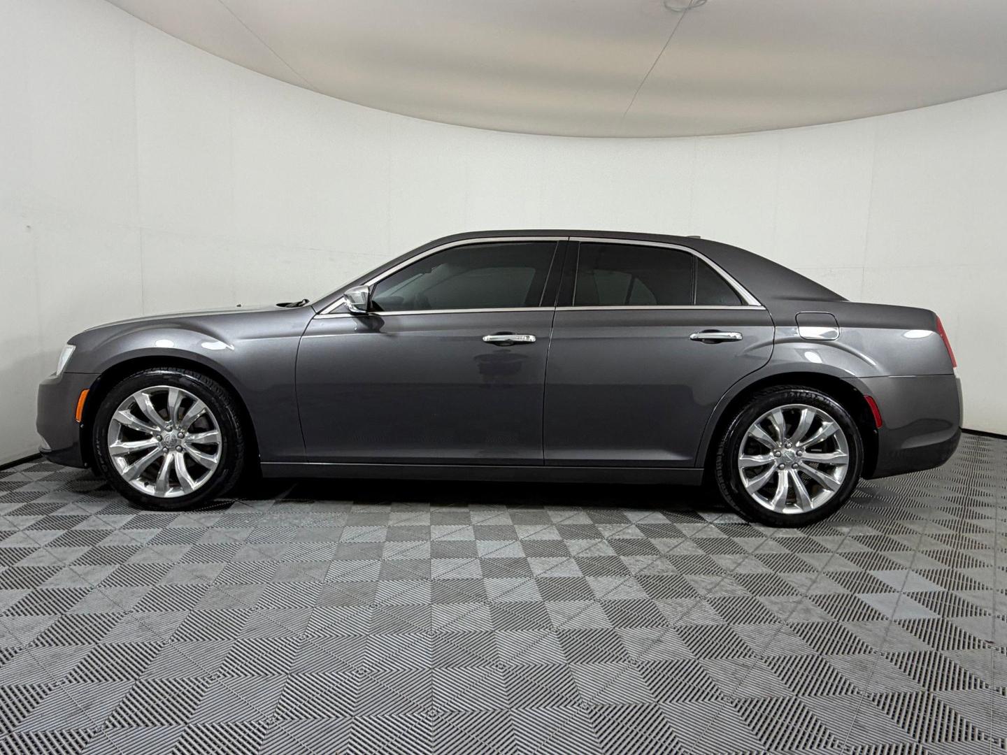 chrysler 300 2019 2C3CCAEG2KH536354 image chrysler 300 2019 2C3CCAEG2KH536354 image