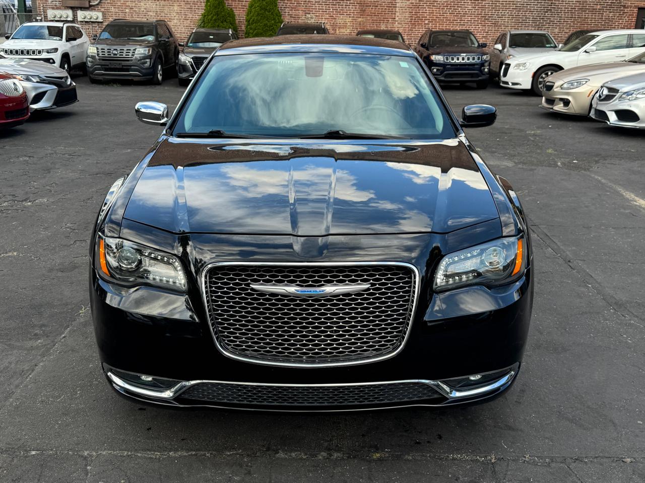 chrysler 300 2018 2C3CCARGXJH118147 image chrysler 300 2018 2C3CCARGXJH118147 image
