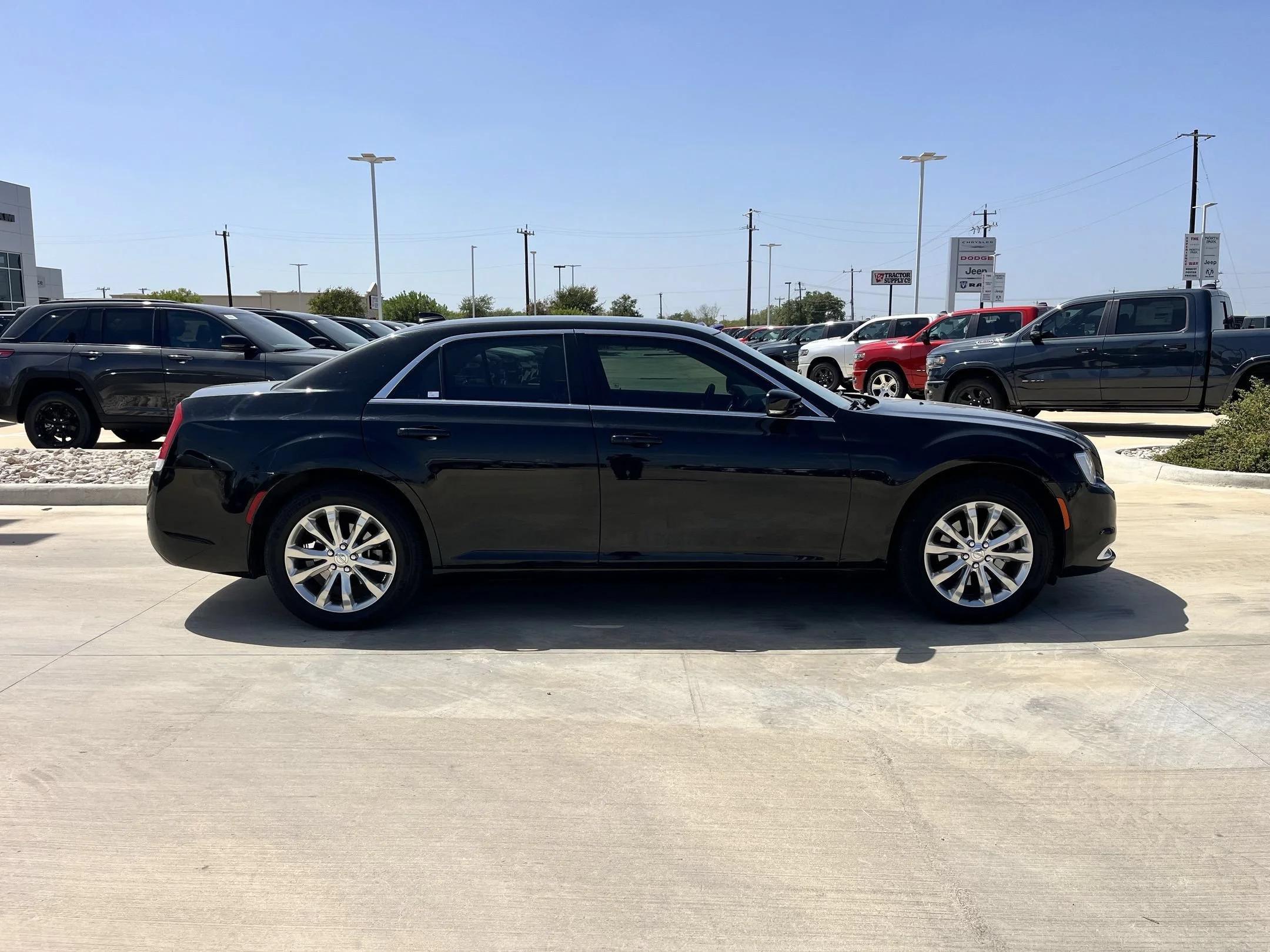 chrysler 300 2021 2C3CCARG9MH620264 image chrysler 300 2021 2C3CCARG9MH620264 image