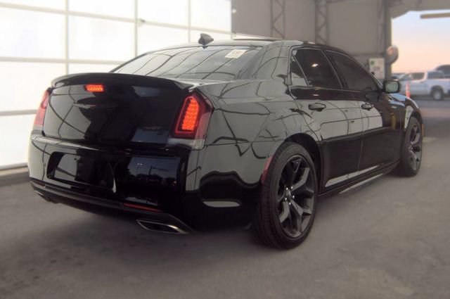 chrysler 300 2021 2C3CCABT8MH622529 image chrysler 300 2021 2C3CCABT8MH622529 image