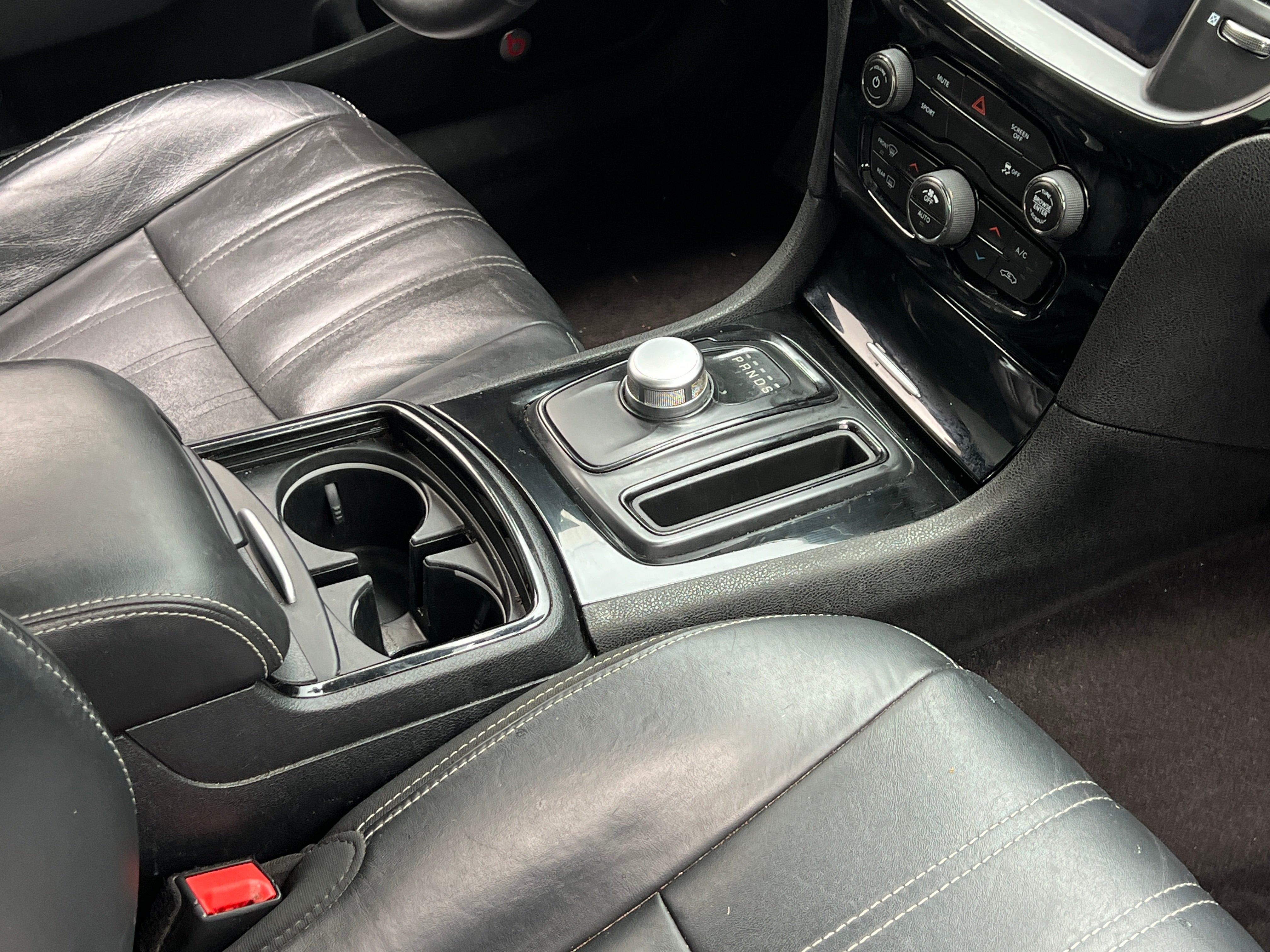 chrysler 300 2017 2C3CCABGXHH661714 image chrysler 300 2017 2C3CCABGXHH661714 image