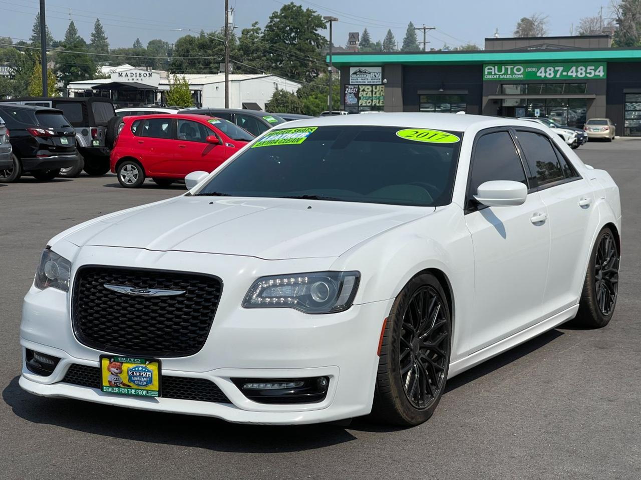 chrysler 300 2017 2C3CCABG1HH664808 image chrysler 300 2017 2C3CCABG1HH664808 image
