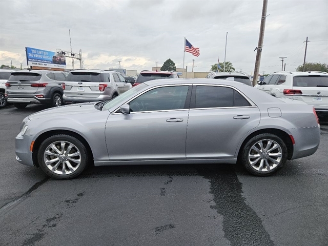 chrysler 300 2017 2C3CCARG4HH610375 image chrysler 300 2017 2C3CCARG4HH610375 image