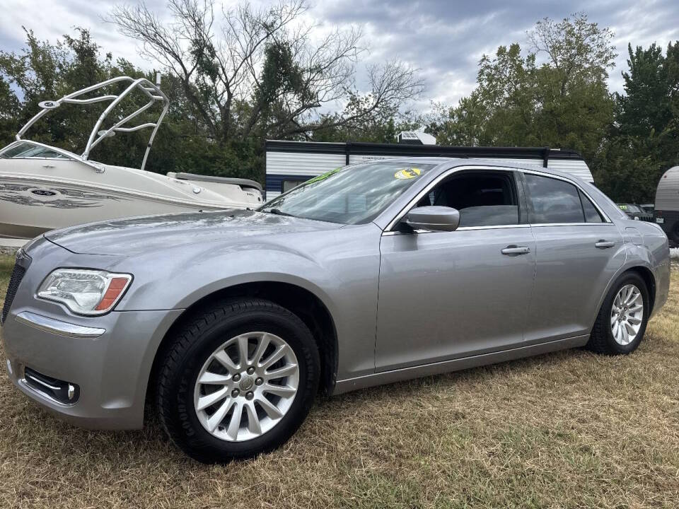 chrysler 300 2011 2C3CA4CG4BH522417 image chrysler 300 2011 2C3CA4CG4BH522417 image