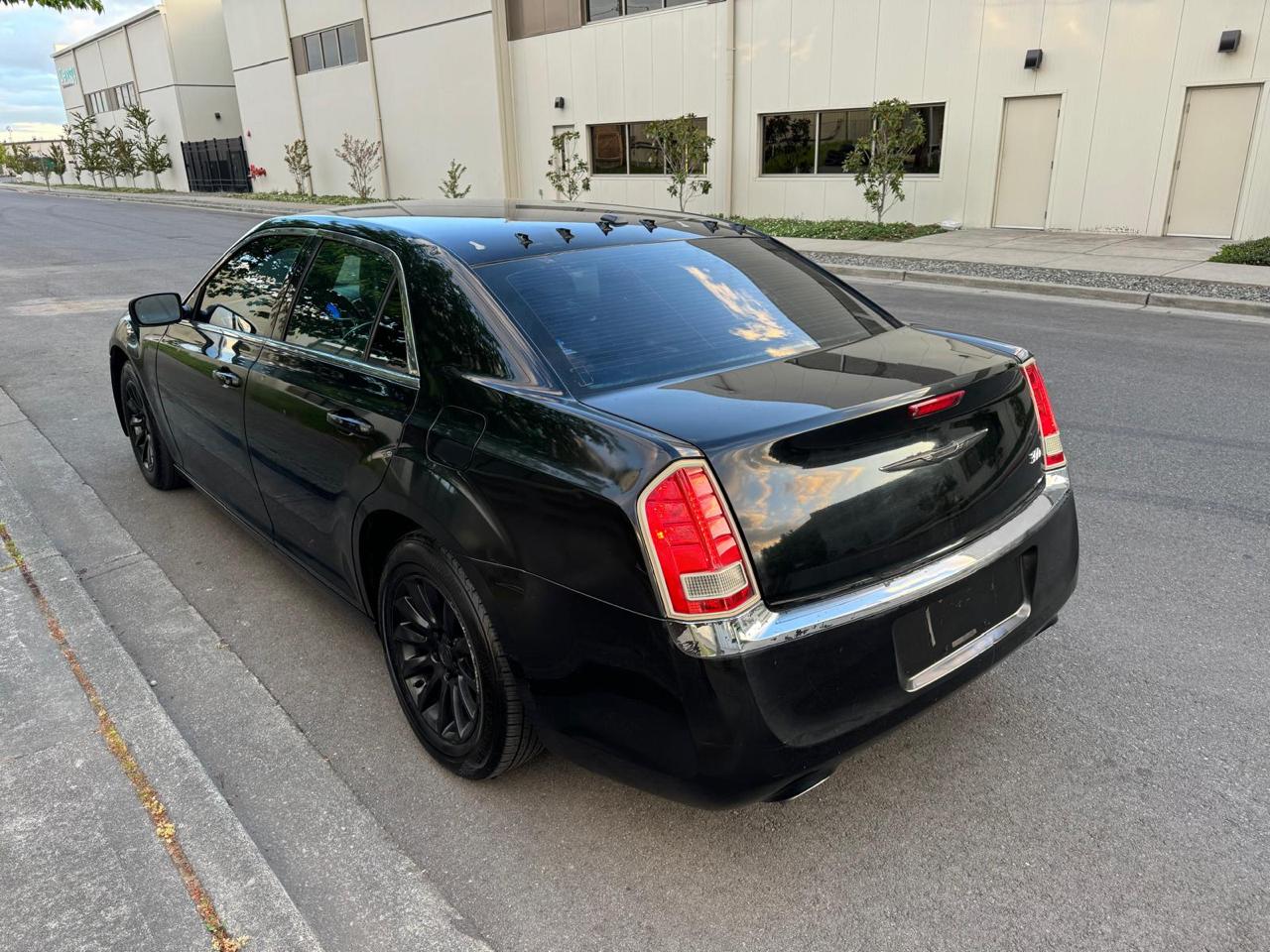 chrysler 300 2013 2C3CCAAGXDH702662 image chrysler 300 2013 2C3CCAAGXDH702662 image
