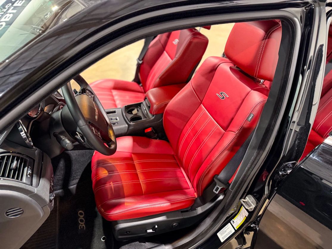 chrysler 300 2013 2C3CCABT0DH600914 image chrysler 300 2013 2C3CCABT0DH600914 image