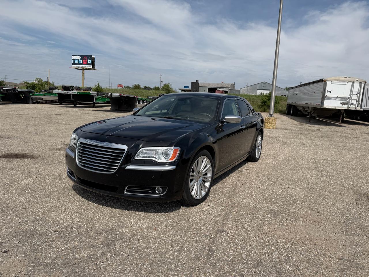 chrysler 300 2013 2C3CCAPT1DH513242 image chrysler 300 2013 2C3CCAPT1DH513242 image