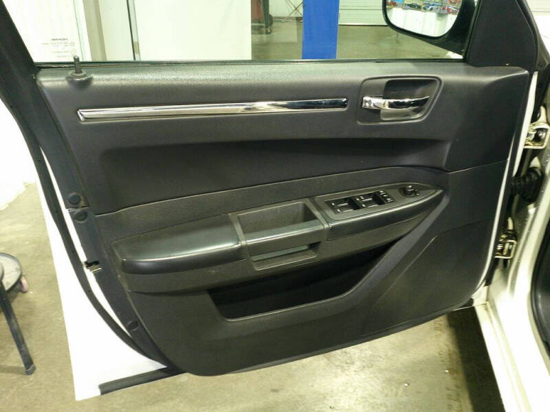 chrysler 300 2010 2C3CA4CD1AH203836 image chrysler 300 2010 2C3CA4CD1AH203836 image