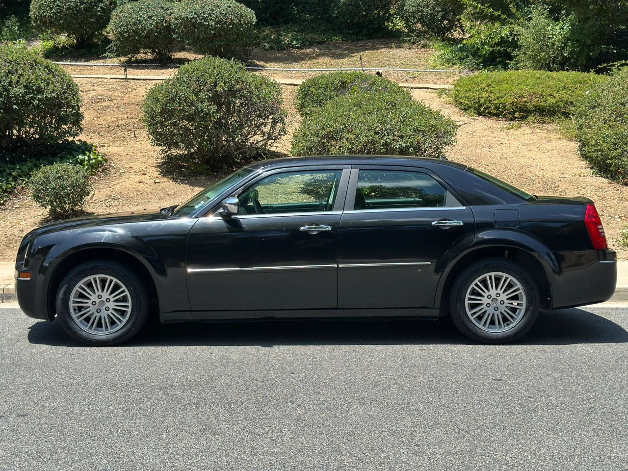 chrysler 300 2010 2C3CA5CV4AH182835 image chrysler 300 2010 2C3CA5CV4AH182835 image