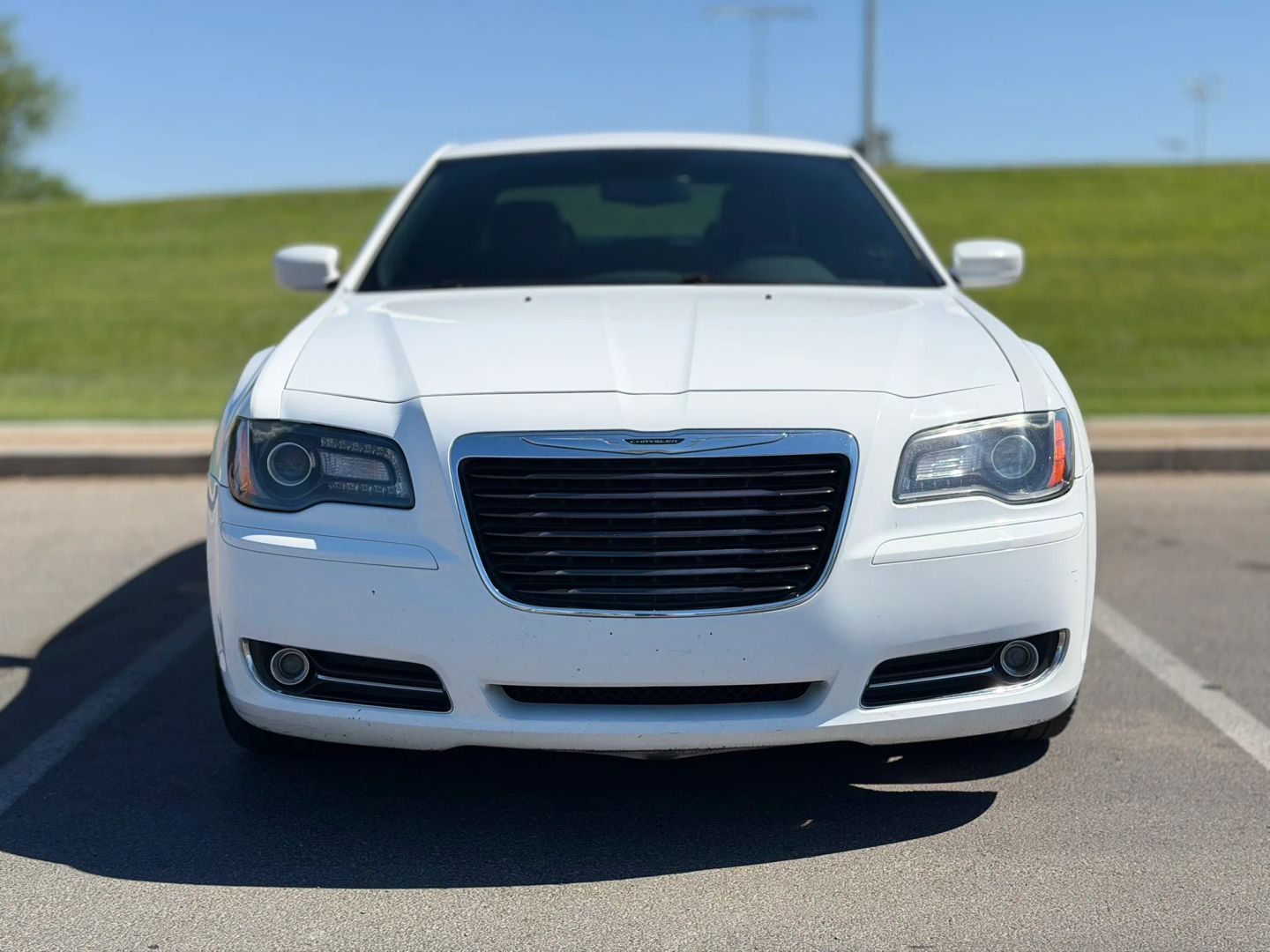 chrysler 300 2014 2C3CCABG7EH200451 image chrysler 300 2014 2C3CCABG7EH200451 image