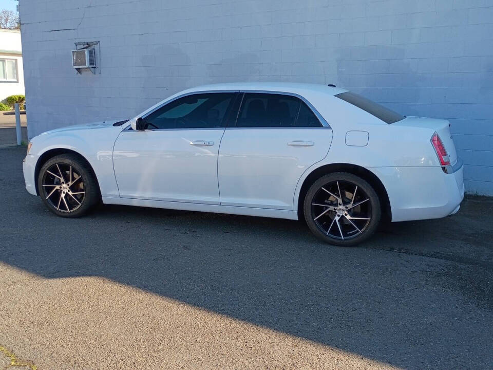 chrysler 300 2014 2C3CCARG1EH216733 image chrysler 300 2014 2C3CCARG1EH216733 image