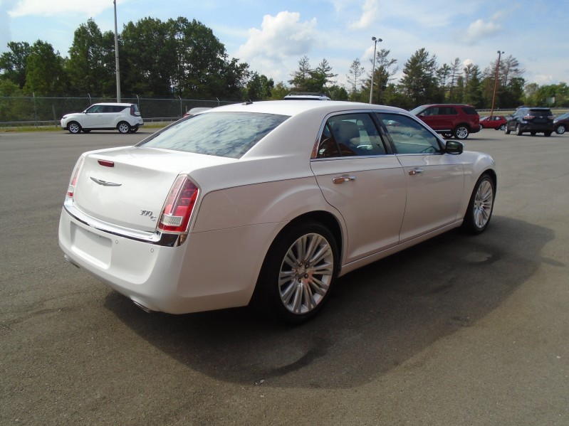 chrysler 300 2014 2C3CCAEG2EH138937 image chrysler 300 2014 2C3CCAEG2EH138937 image