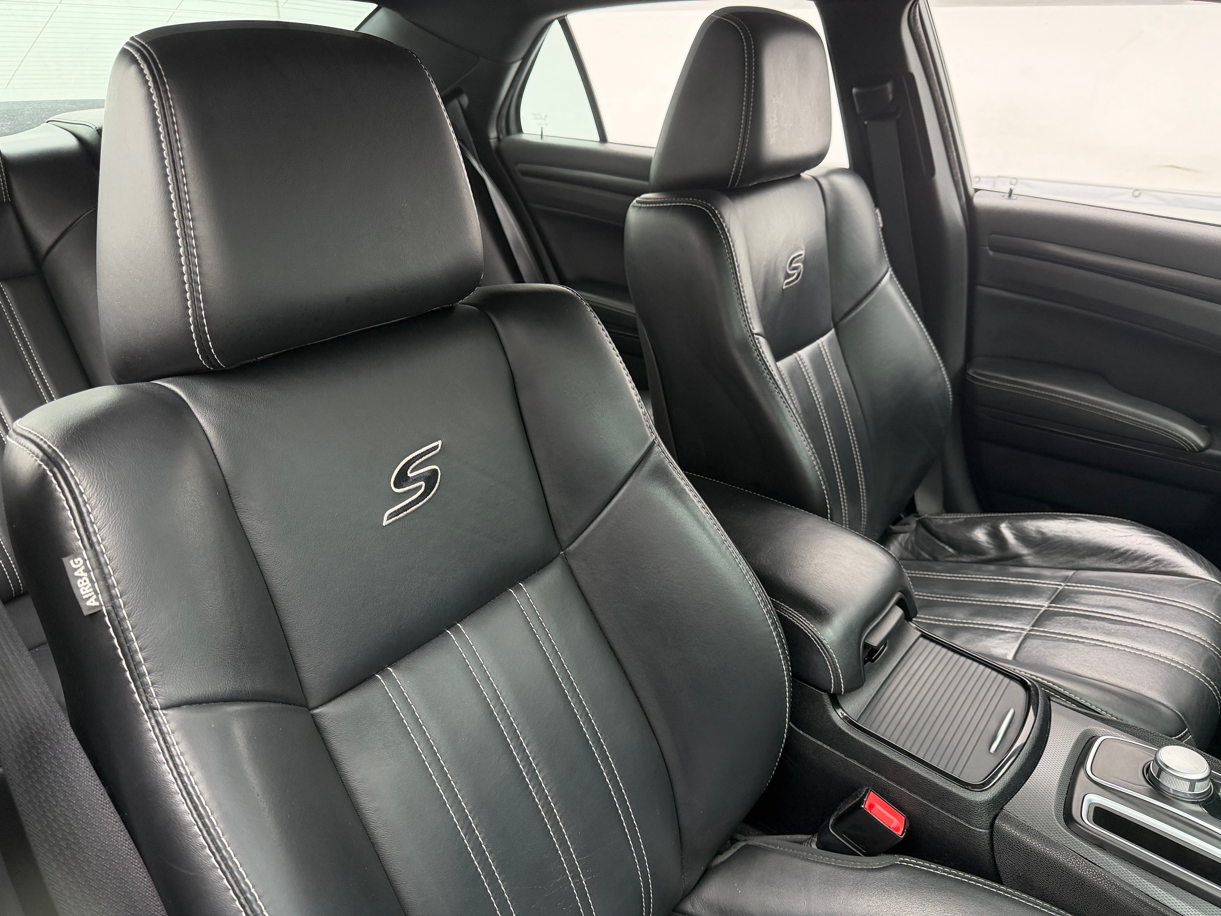 chrysler 300 2015 2C3CCAGG5FH860255 image chrysler 300 2015 2C3CCAGG5FH860255 image
