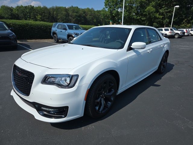 chrysler 300 2022 2C3CCABT8NH198965 image chrysler 300 2022 2C3CCABT8NH198965 image