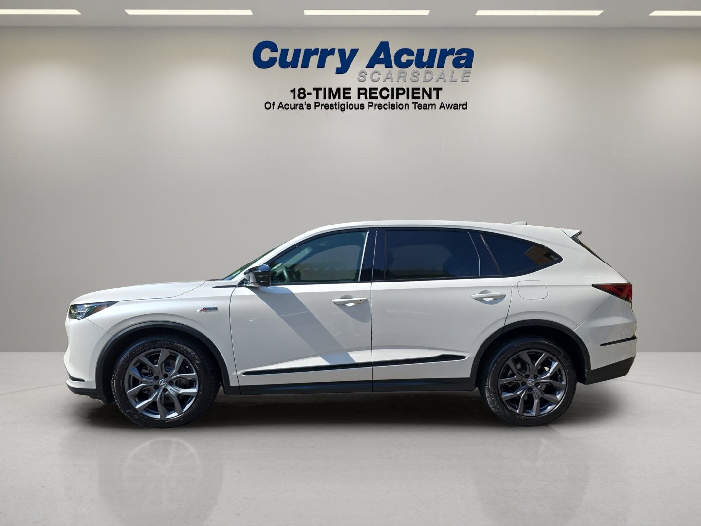 acura mdx 2024 5J8YE1H00RL000690 image acura mdx 2024 5J8YE1H00RL000690 image
