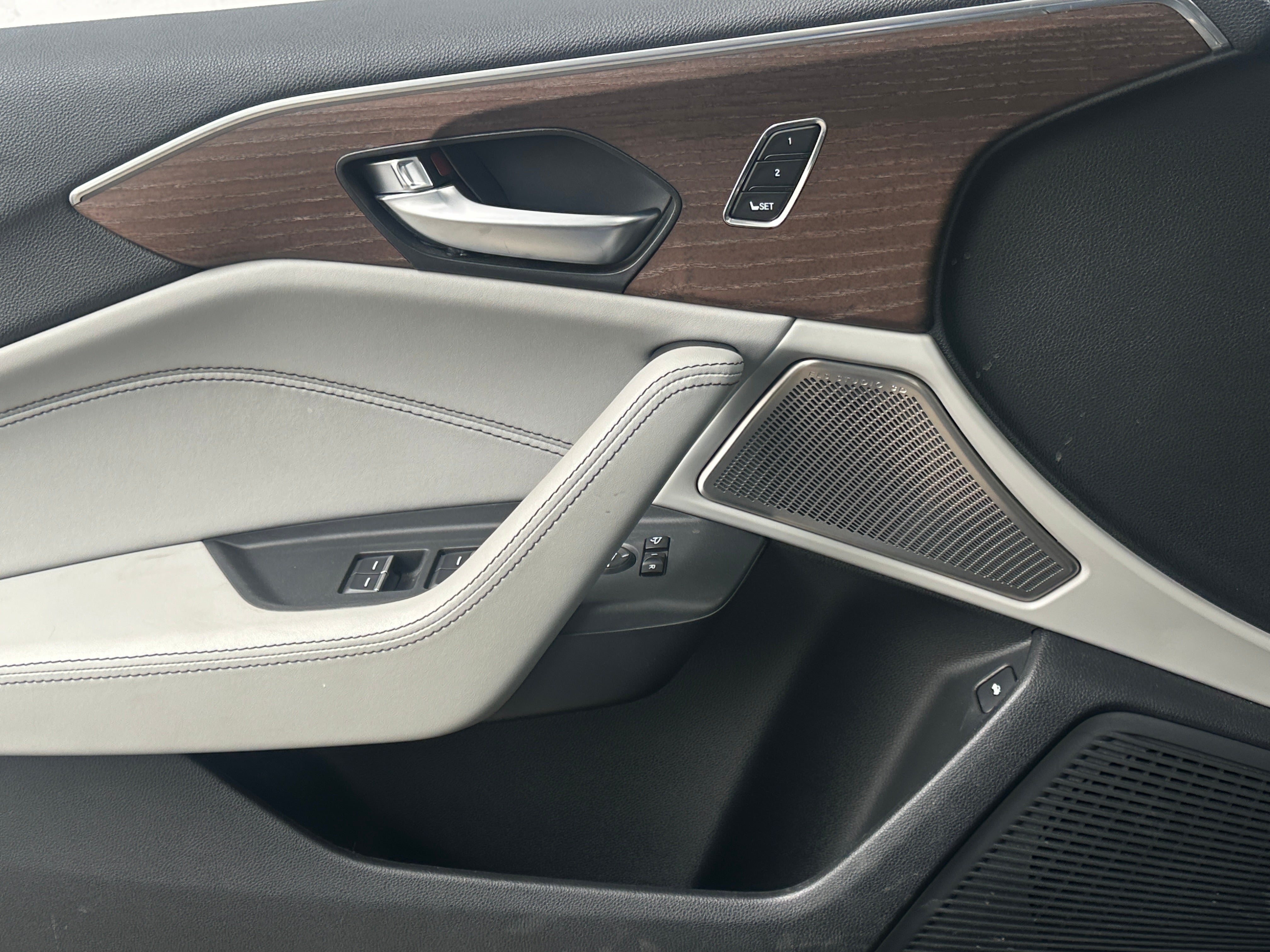 acura tlx 2021 19UUB6F62MA000352 image acura tlx 2021 19UUB6F62MA000352 image