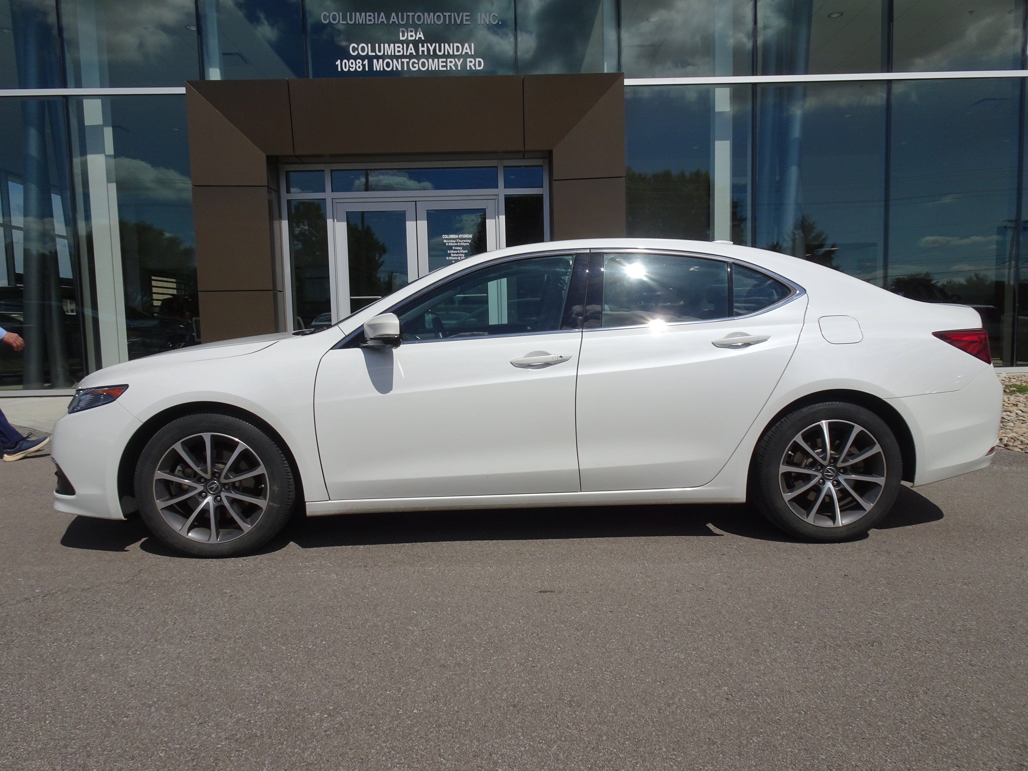 acura tlx 2017 19UUB3F76HA002960 image acura tlx 2017 19UUB3F76HA002960 image