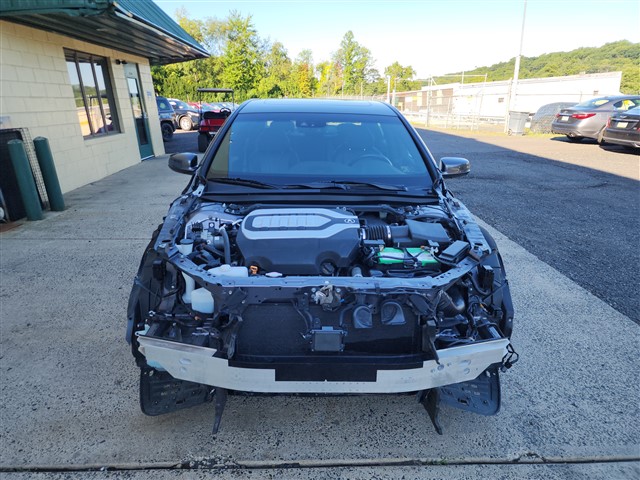 acura rlx 2018 JH4KC1F53JC000520 image acura rlx 2018 JH4KC1F53JC000520 image