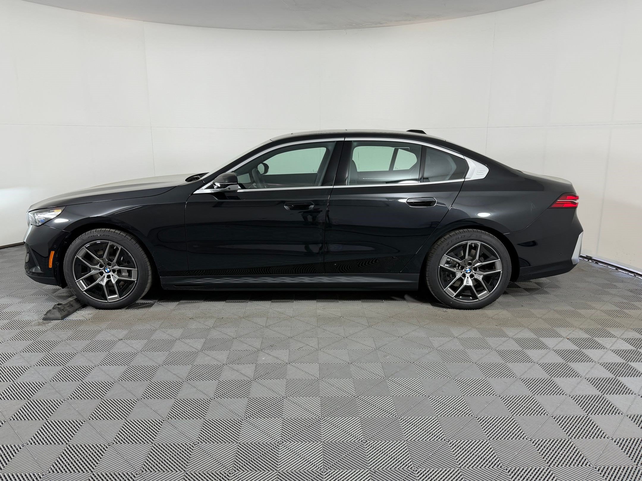 bmw i5 2026 WBY63HG05TCX36830 image bmw i5 2026 WBY63HG05TCX36830 image
