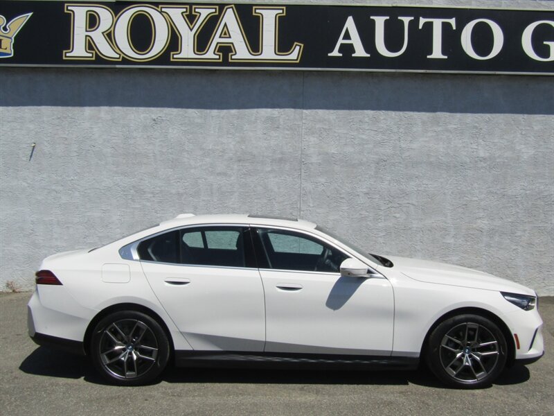 bmw i5 2025 WBY13HG09SCS84860 image bmw i5 2025 WBY13HG09SCS84860 image