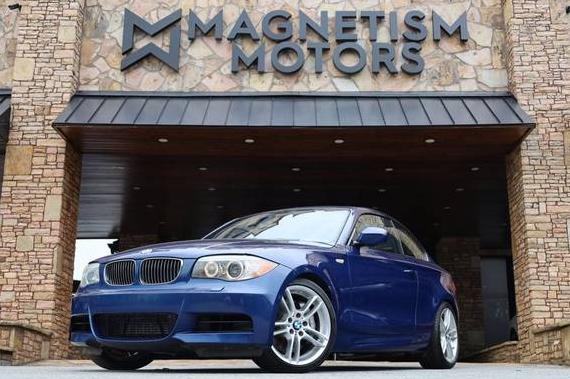 BMW 135I 2013 WBAUC9C50DVM13708 image
