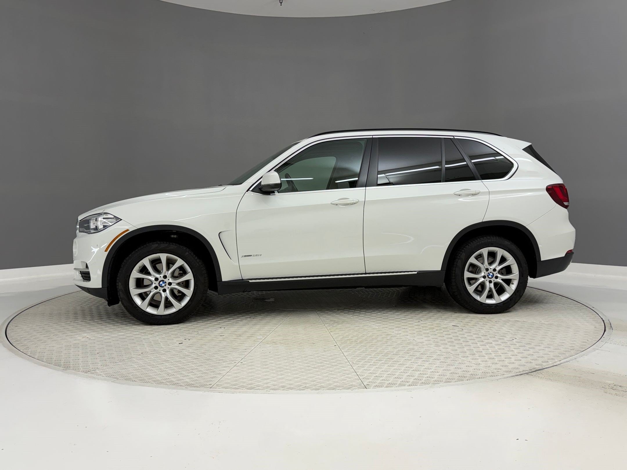 bmw x5 2016 5UXKR0C56G0U08159 image bmw x5 2016 5UXKR0C56G0U08159 image