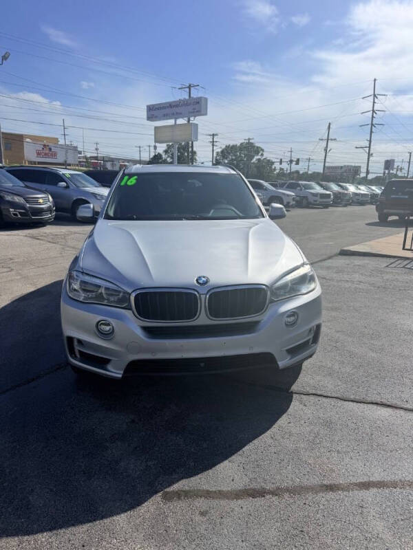 bmw x5 2016 5UXKR0C57G0S84760 image bmw x5 2016 5UXKR0C57G0S84760 image