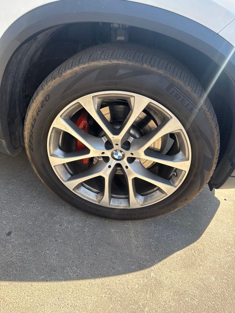 bmw x5 2019 5UXCR6C54KLL06504 image bmw x5 2019 5UXCR6C54KLL06504 image