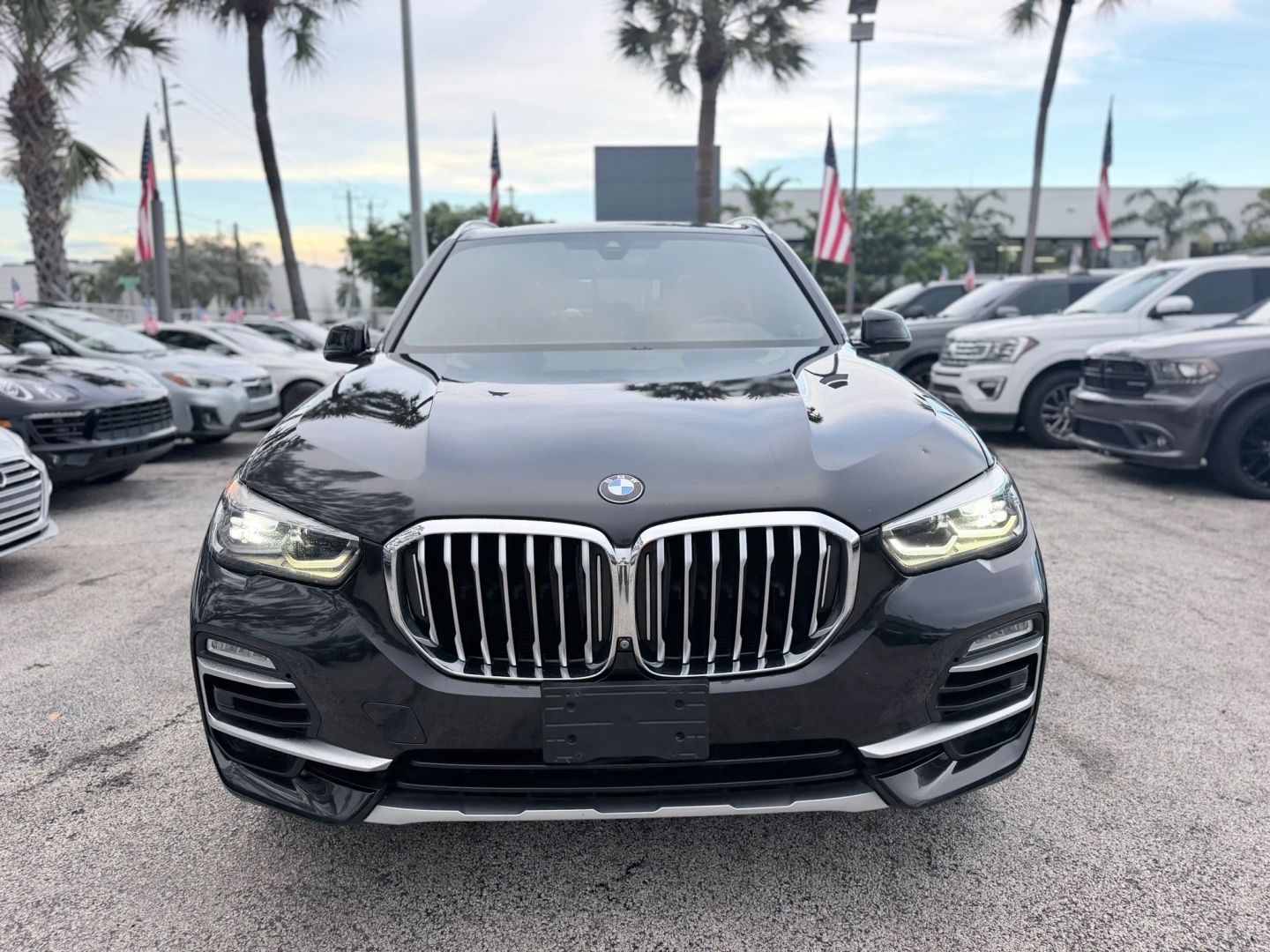 bmw x5 2019 5UXCR6C53KLK89355 image bmw x5 2019 5UXCR6C53KLK89355 image