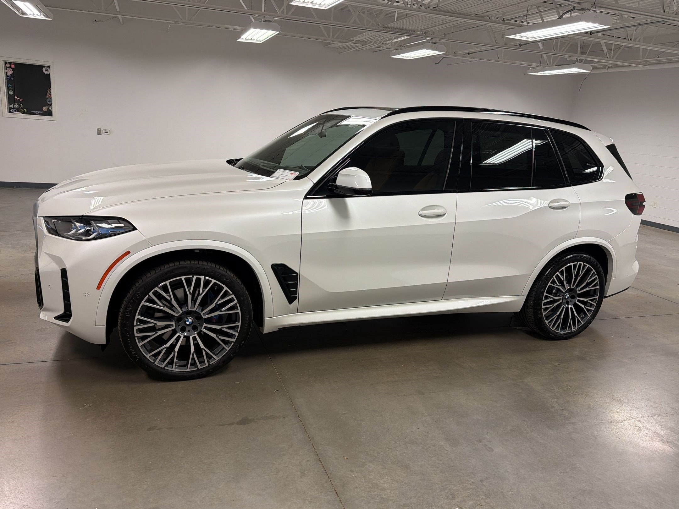 bmw x5 2026 5UX13EU06T9145173 image bmw x5 2026 5UX13EU06T9145173 image