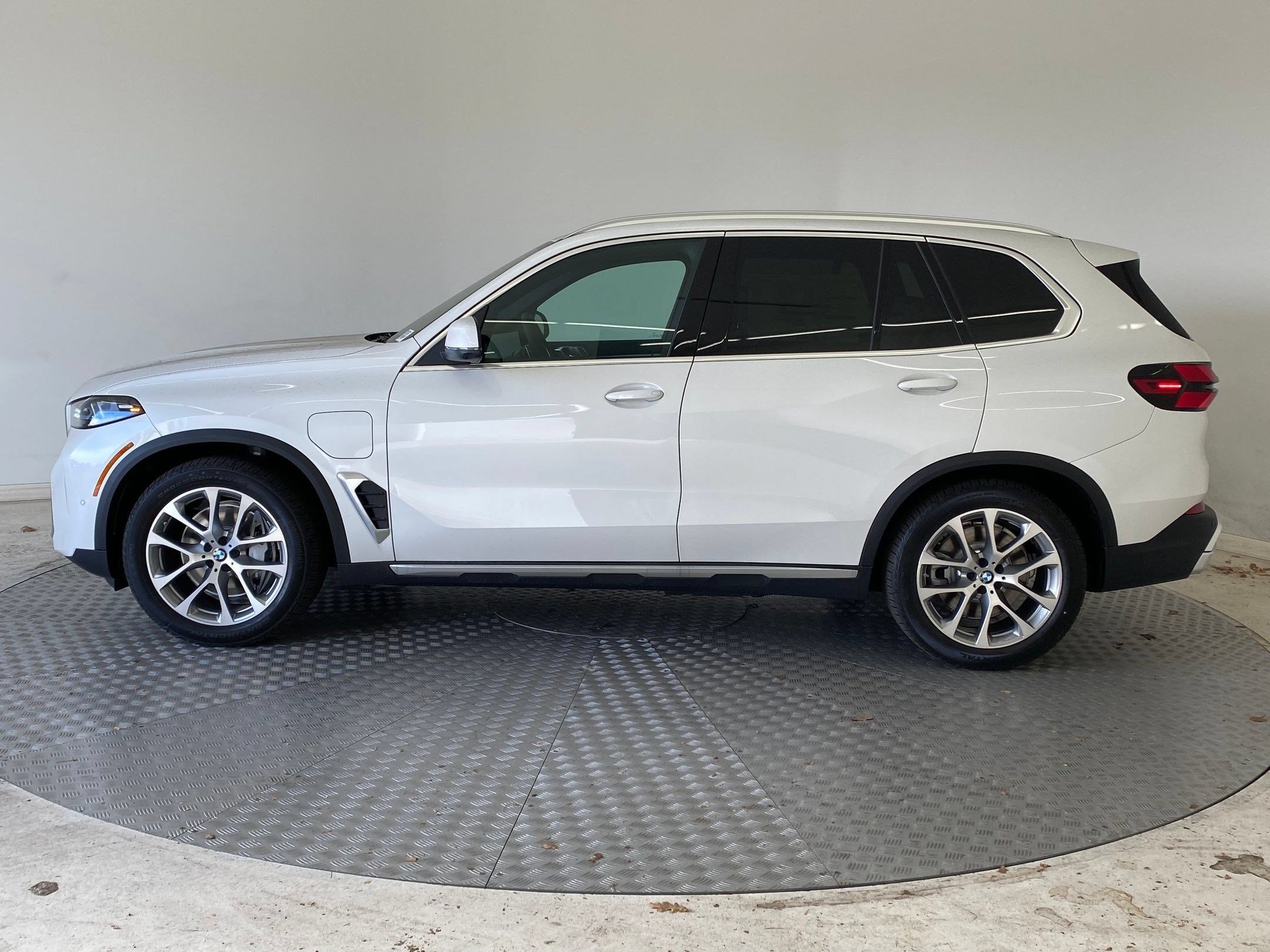 bmw x5 2026 5UX43EU05T9296700 image bmw x5 2026 5UX43EU05T9296700 image
