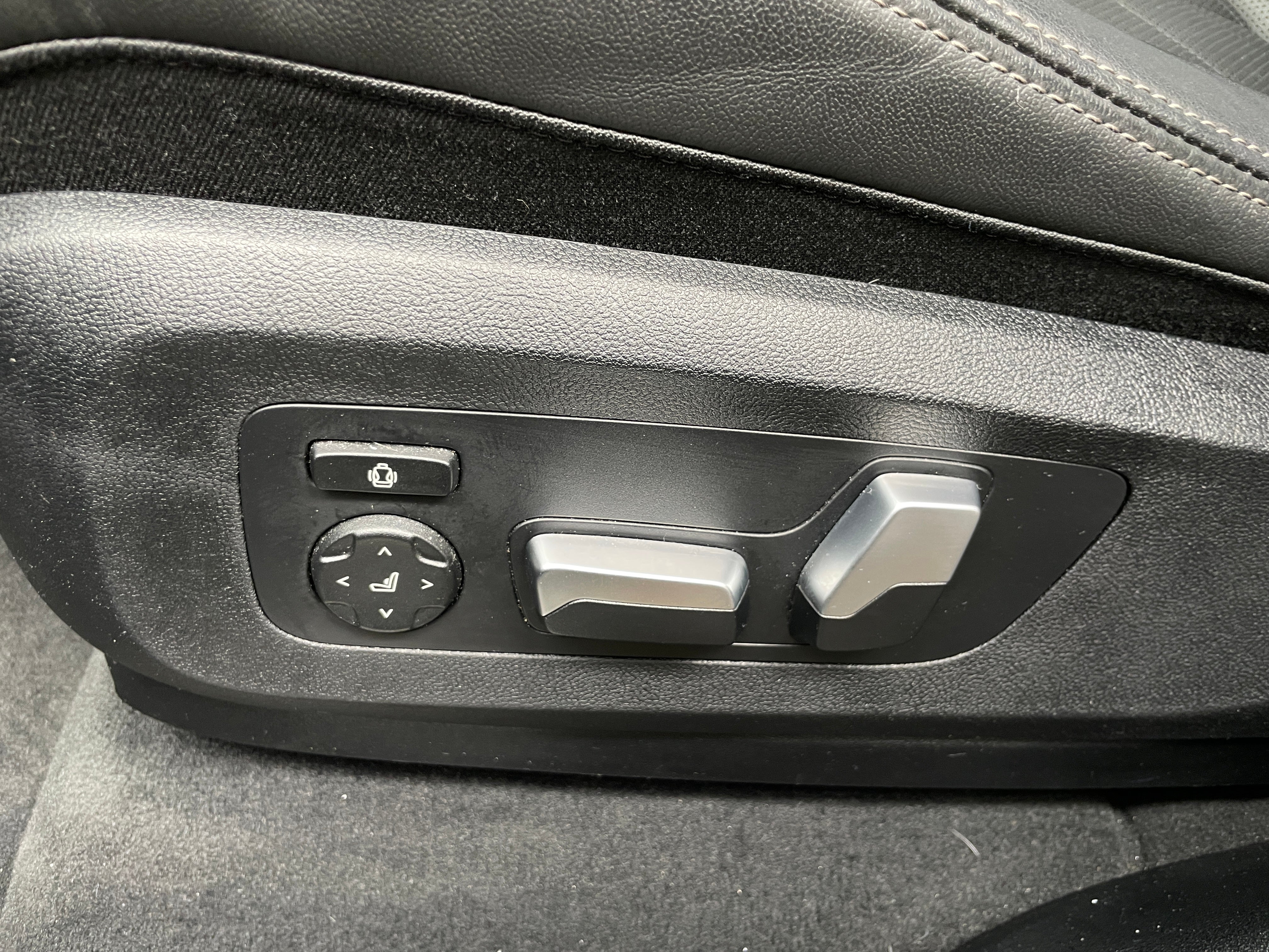 bmw x5 2026 5UX13EU07T9400882 image bmw x5 2026 5UX13EU07T9400882 image