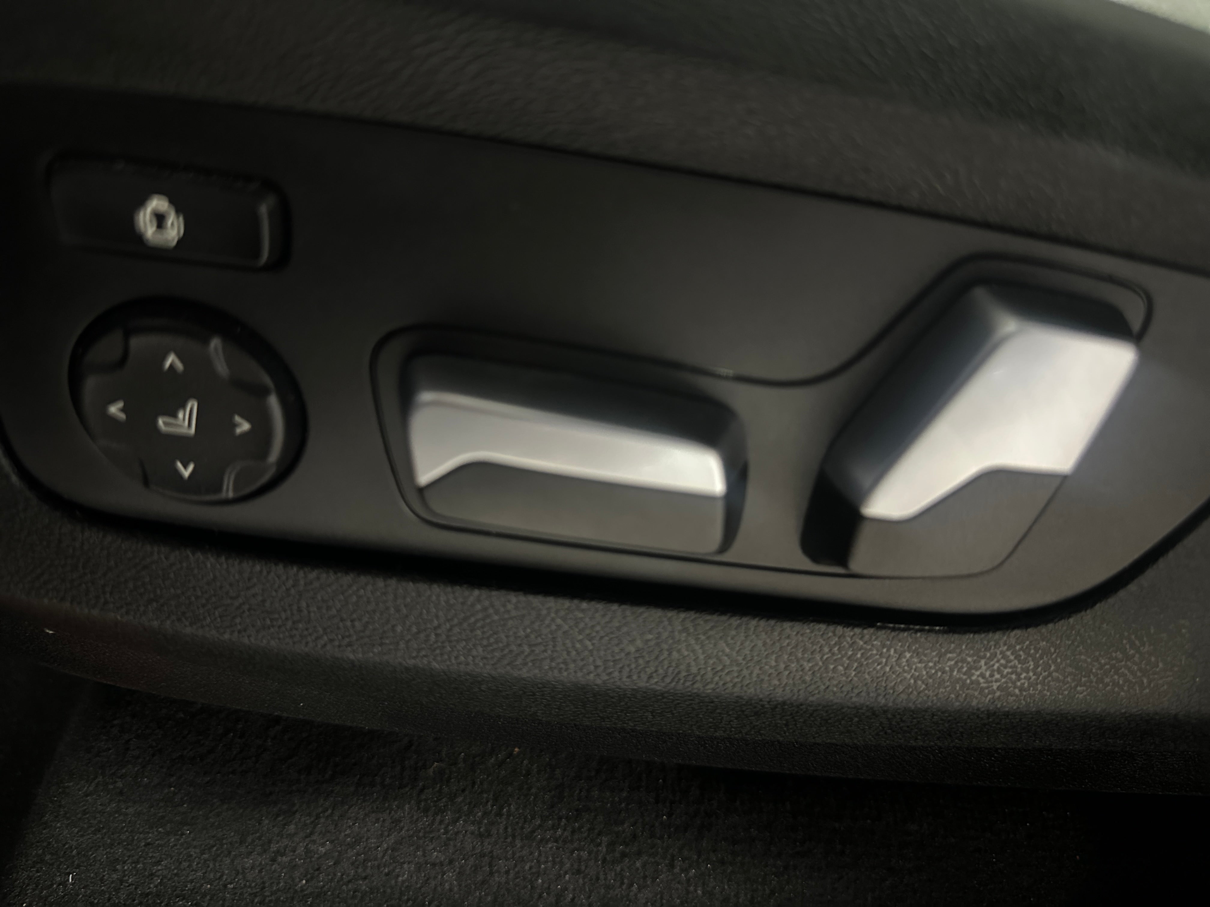 bmw x5 2026 5UX23EU00T9372668 image bmw x5 2026 5UX23EU00T9372668 image