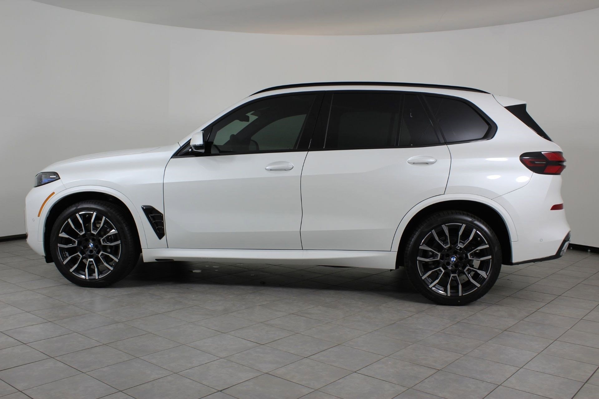 bmw x5 2026 5UX23EU01T9327397 image bmw x5 2026 5UX23EU01T9327397 image