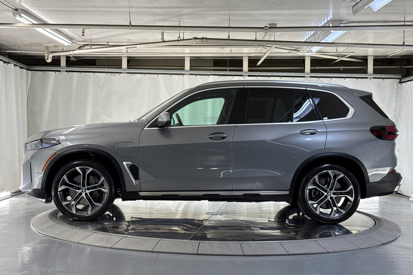 bmw x5 2026 5UX43EU06T9113269 image bmw x5 2026 5UX43EU06T9113269 image