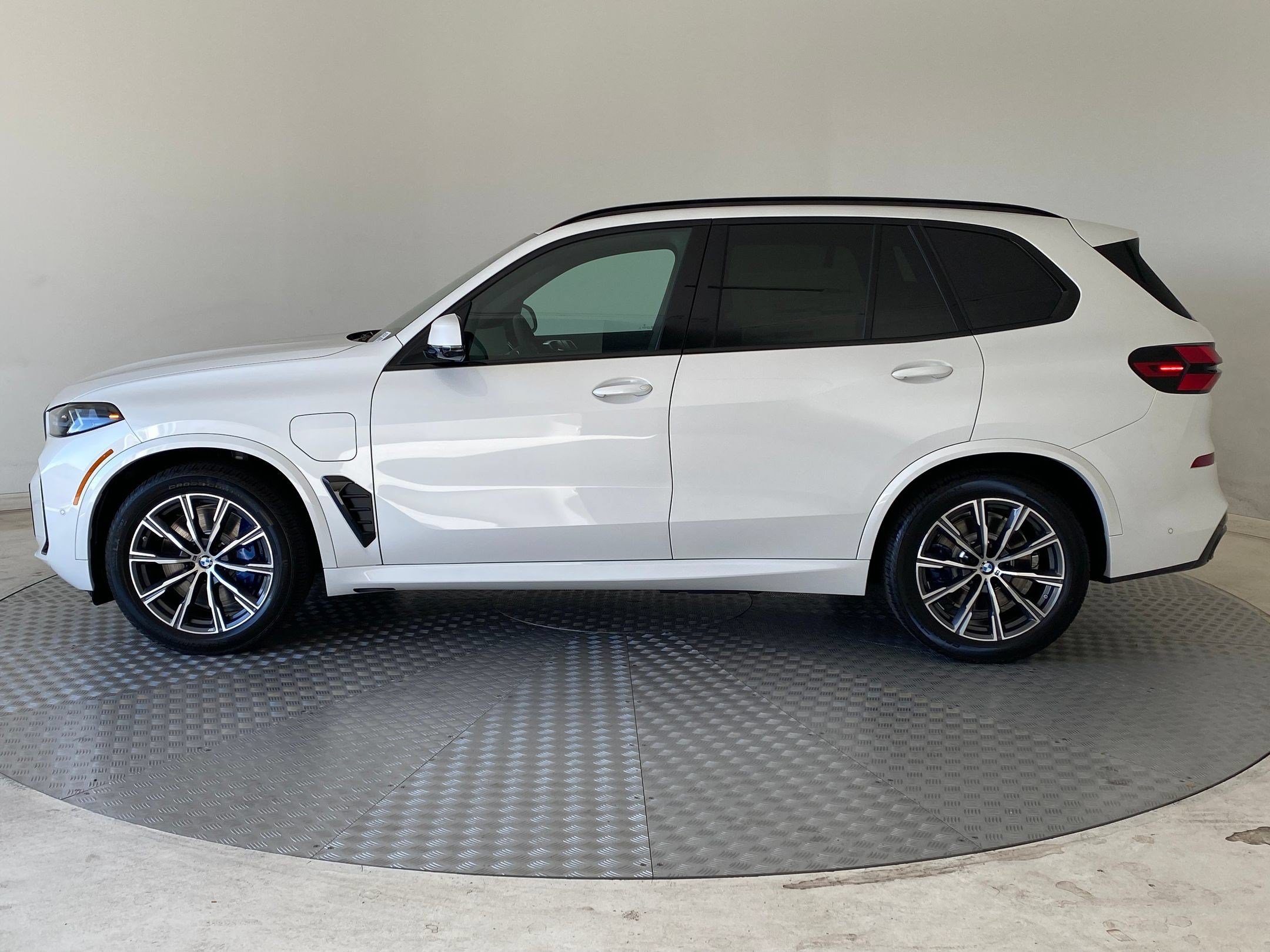 bmw x5 2026 5UX43EU09T9249296 image bmw x5 2026 5UX43EU09T9249296 image