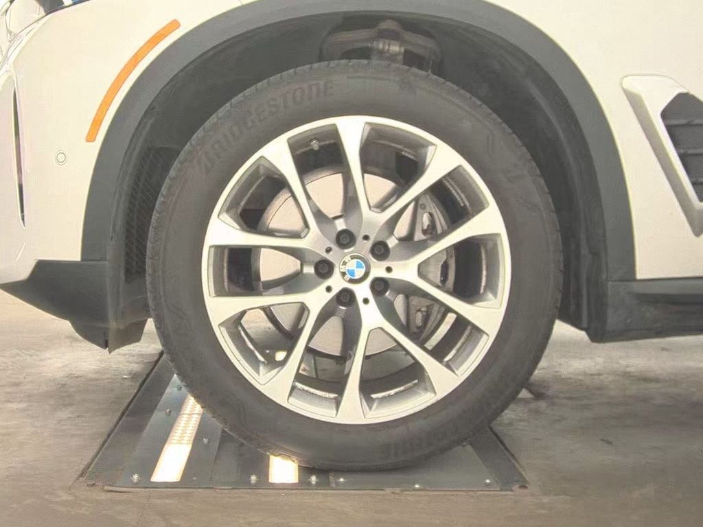 bmw x5 2026 5UX23EU08T9421616 image bmw x5 2026 5UX23EU08T9421616 image