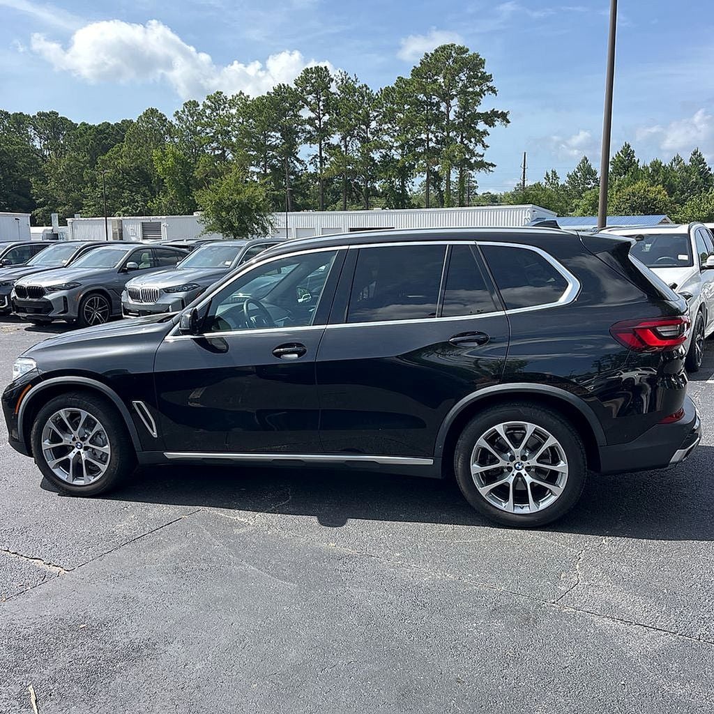 bmw x5 2021 5UXCR6C08M9E06094 image bmw x5 2021 5UXCR6C08M9E06094 image