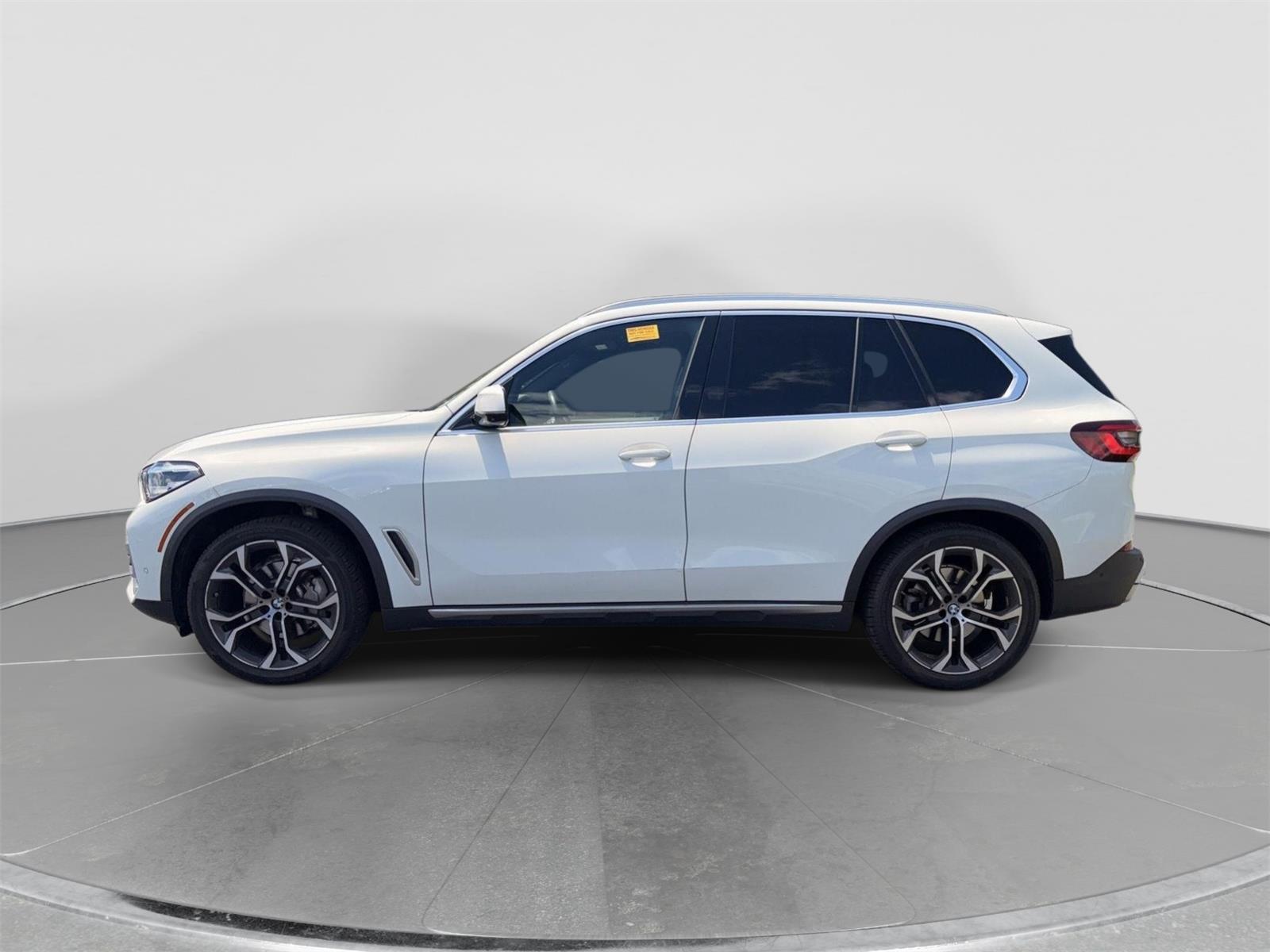 bmw x5 2021 5UXCR4C02M9G00222 image bmw x5 2021 5UXCR4C02M9G00222 image