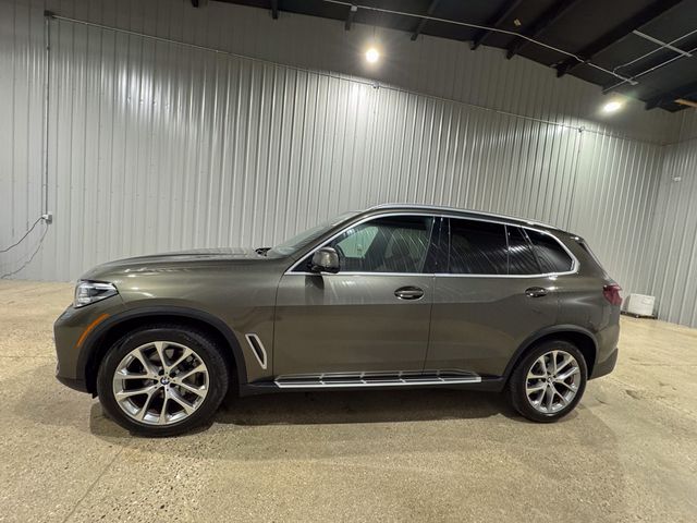 bmw x5 2021 5UXCR6C0XM9H03013 image bmw x5 2021 5UXCR6C0XM9H03013 image