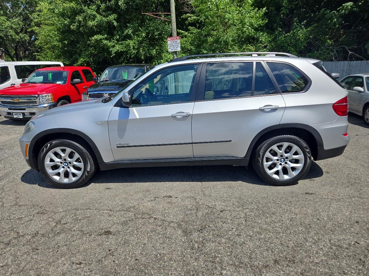 bmw x5 2011 5UXZV4C58BL402095 image bmw x5 2011 5UXZV4C58BL402095 image