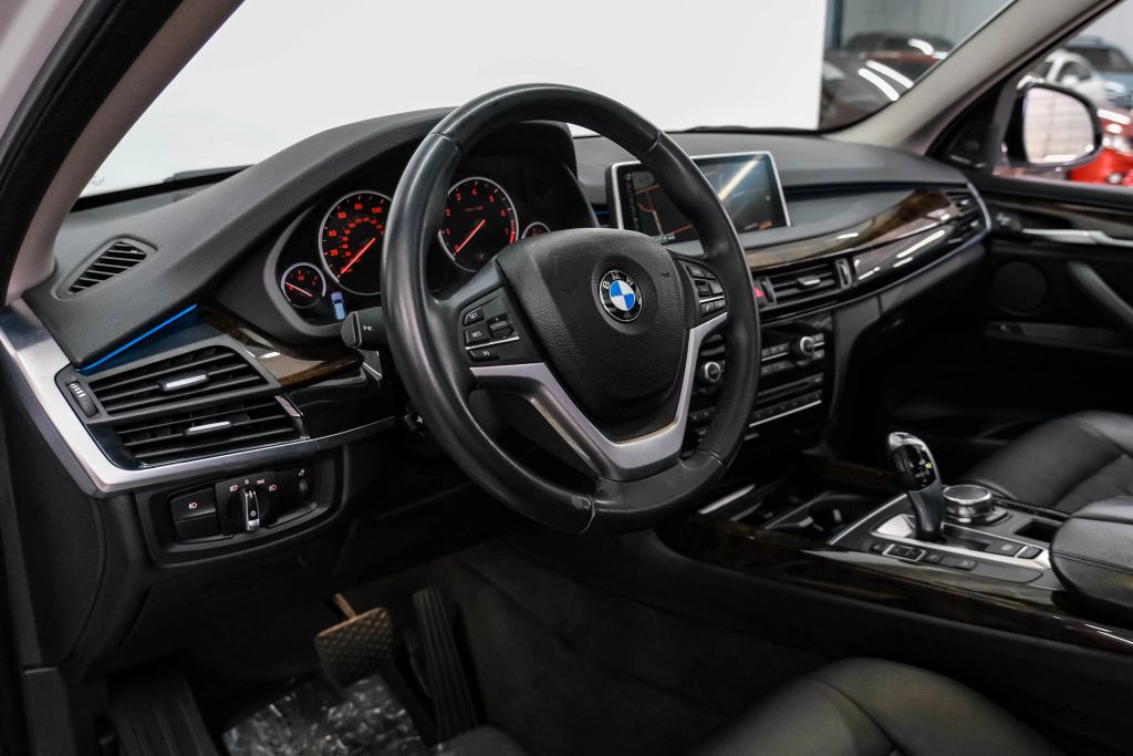 bmw x5 2015 5UXKR0C59F0P08020 image bmw x5 2015 5UXKR0C59F0P08020 image